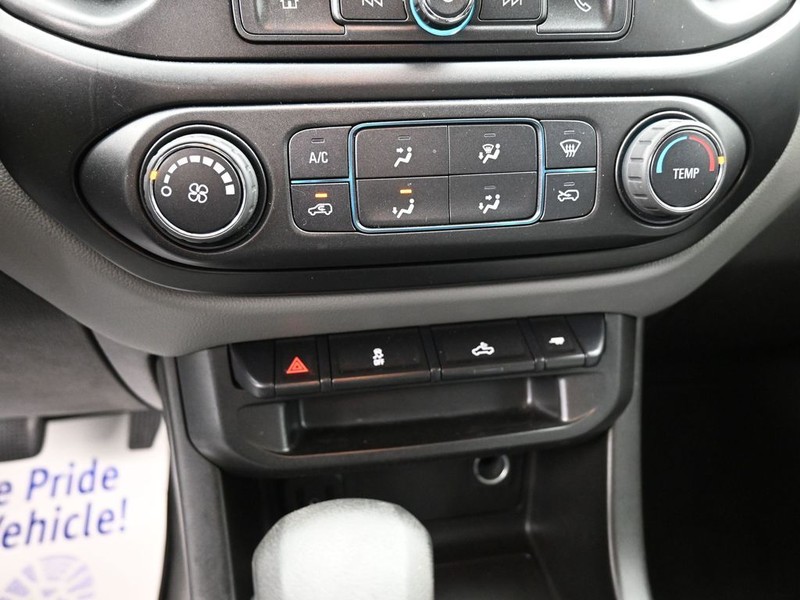 Chevrolet Colorado Vehicle Full-screen Gallery Image 11