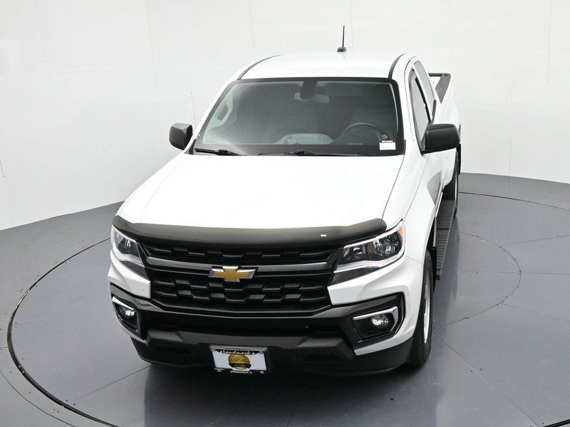 Chevrolet Colorado Vehicle Full-screen Gallery Image 15