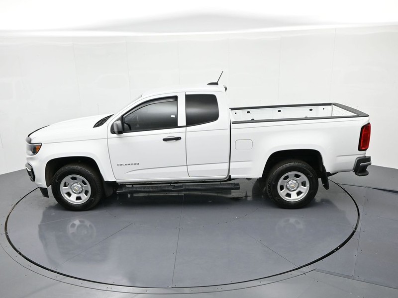 Chevrolet Colorado Vehicle Full-screen Gallery Image 17