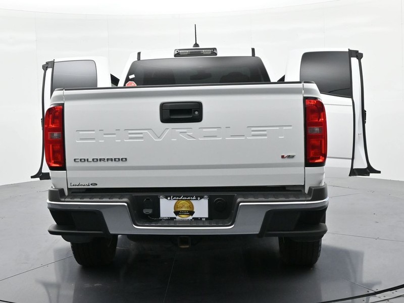 Chevrolet Colorado Vehicle Full-screen Gallery Image 25