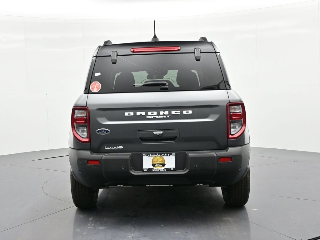 Ford Bronco Sport Vehicle Full-screen Gallery Image 7