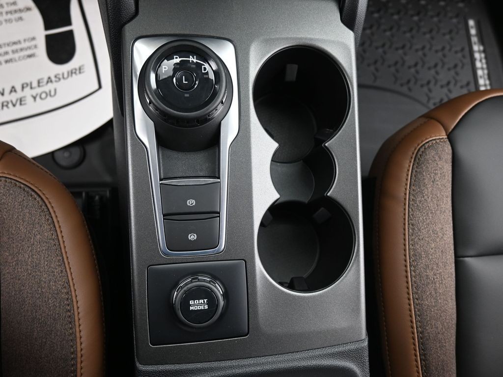 Ford Bronco Sport Vehicle Full-screen Gallery Image 14