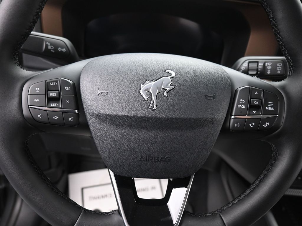 Ford Bronco Sport Vehicle Full-screen Gallery Image 15