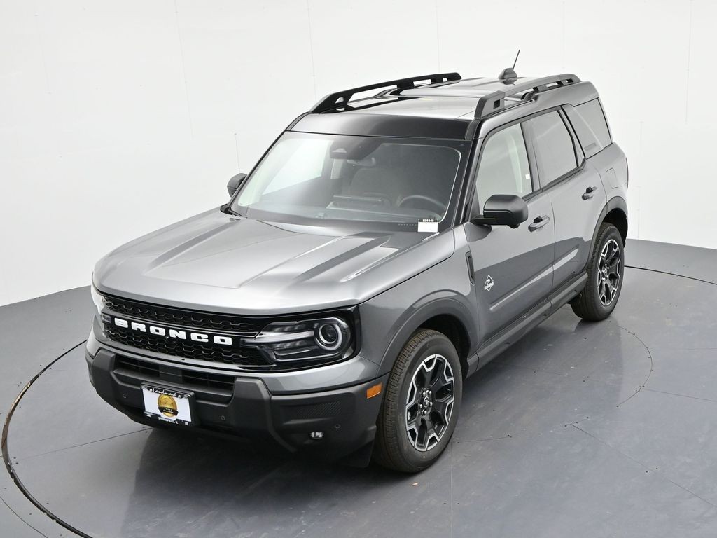 Ford Bronco Sport Vehicle Full-screen Gallery Image 19