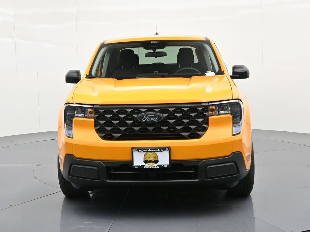 Ford Maverick Vehicle Full-screen Gallery Image 3