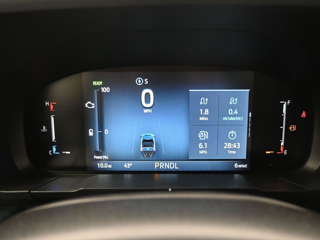 Ford Maverick Vehicle Full-screen Gallery Image 10