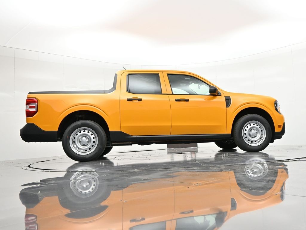 Ford Maverick Vehicle Full-screen Gallery Image 27