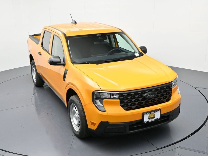 Ford Maverick Vehicle Full-screen Gallery Image 17