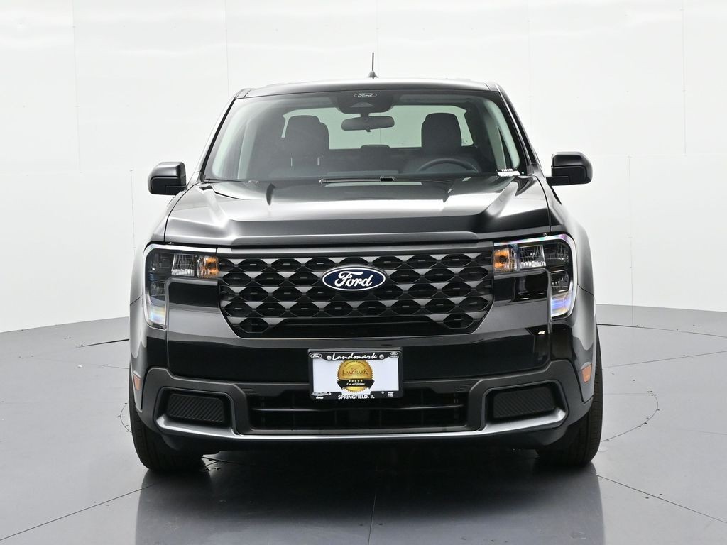 Ford Maverick Vehicle Full-screen Gallery Image 3