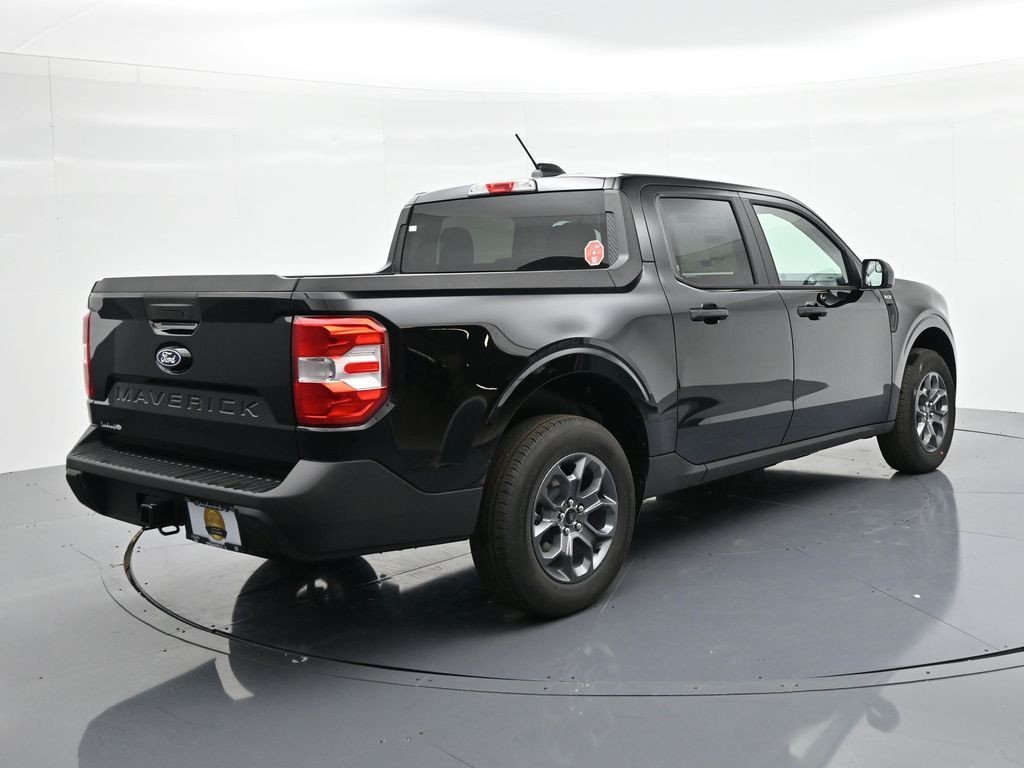 Ford Maverick Vehicle Full-screen Gallery Image 6