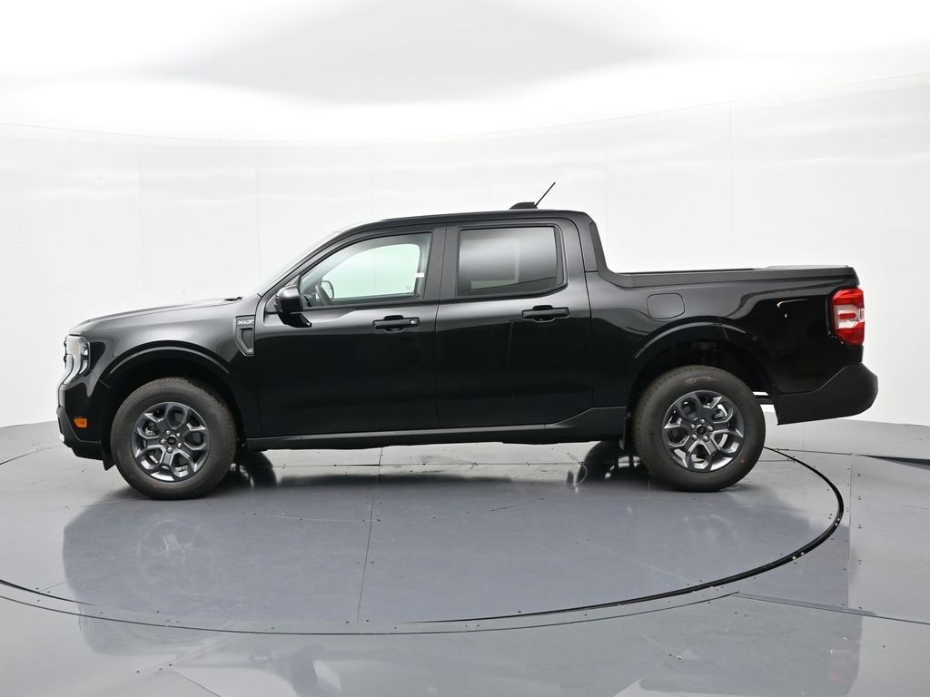 Ford Maverick Vehicle Full-screen Gallery Image 9