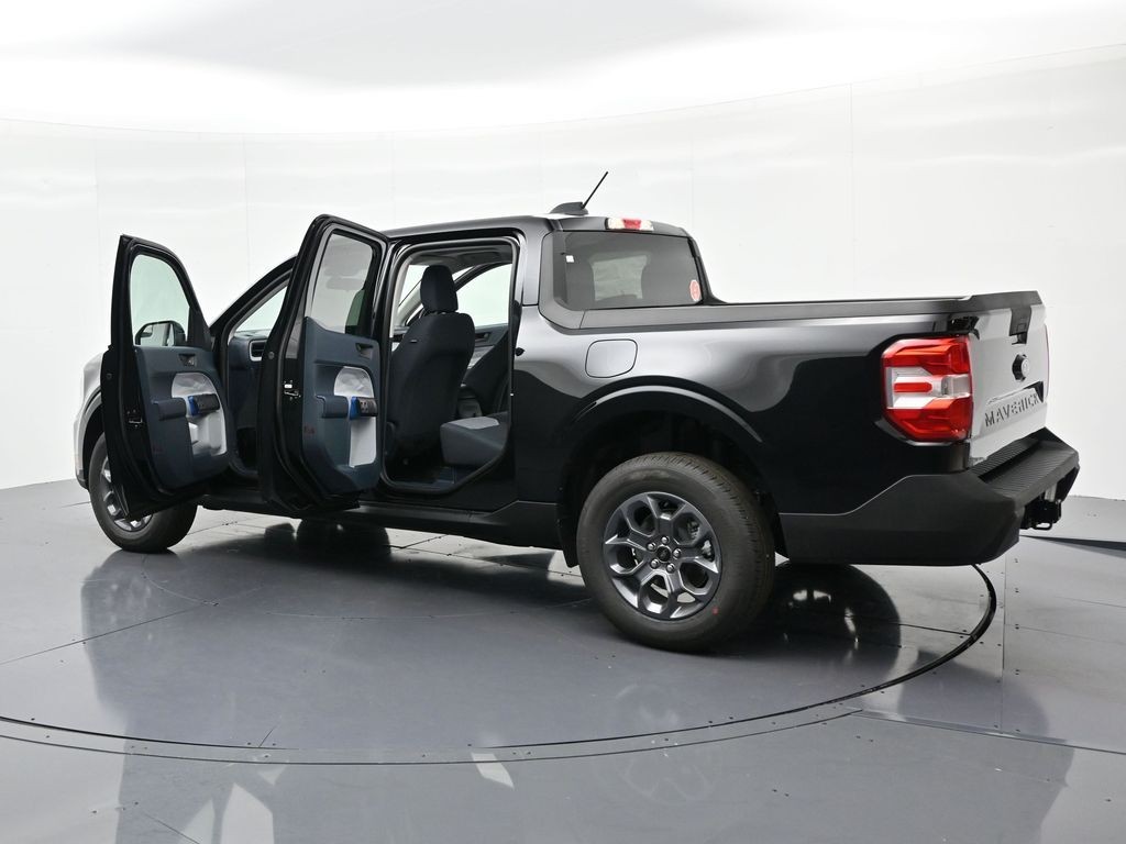 Ford Maverick Vehicle Full-screen Gallery Image 26