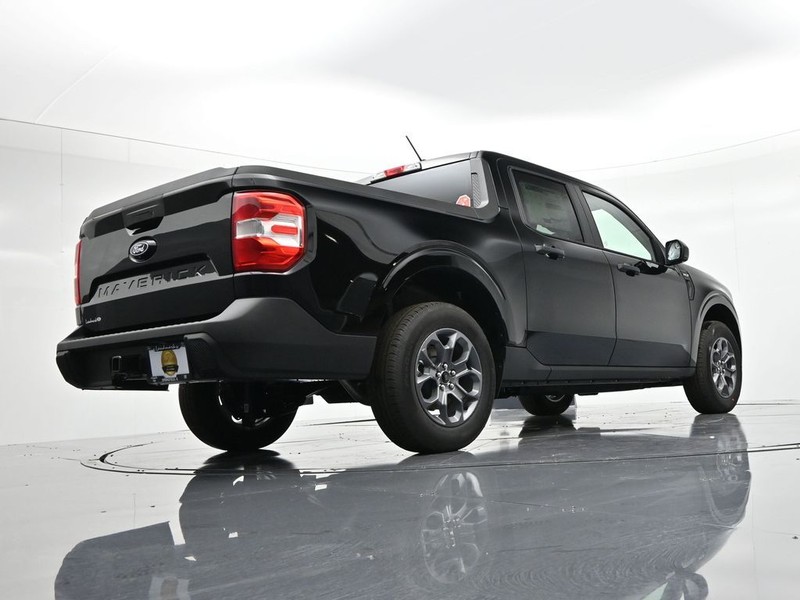 Ford Maverick Vehicle Full-screen Gallery Image 23