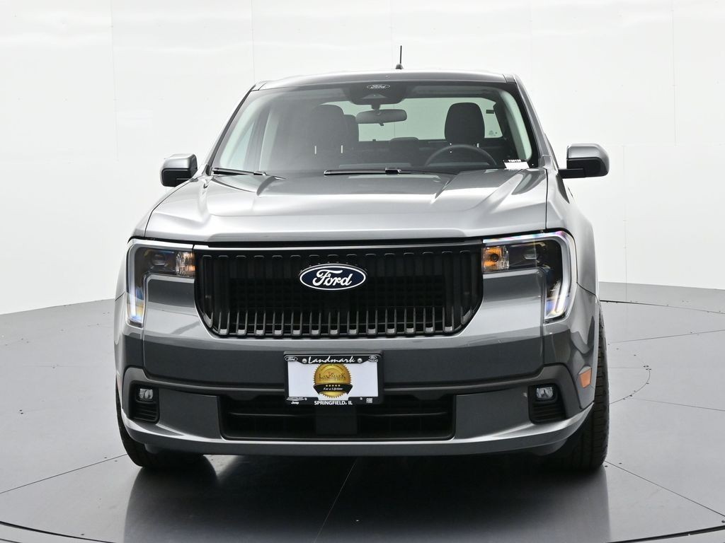 Ford Maverick Vehicle Full-screen Gallery Image 3