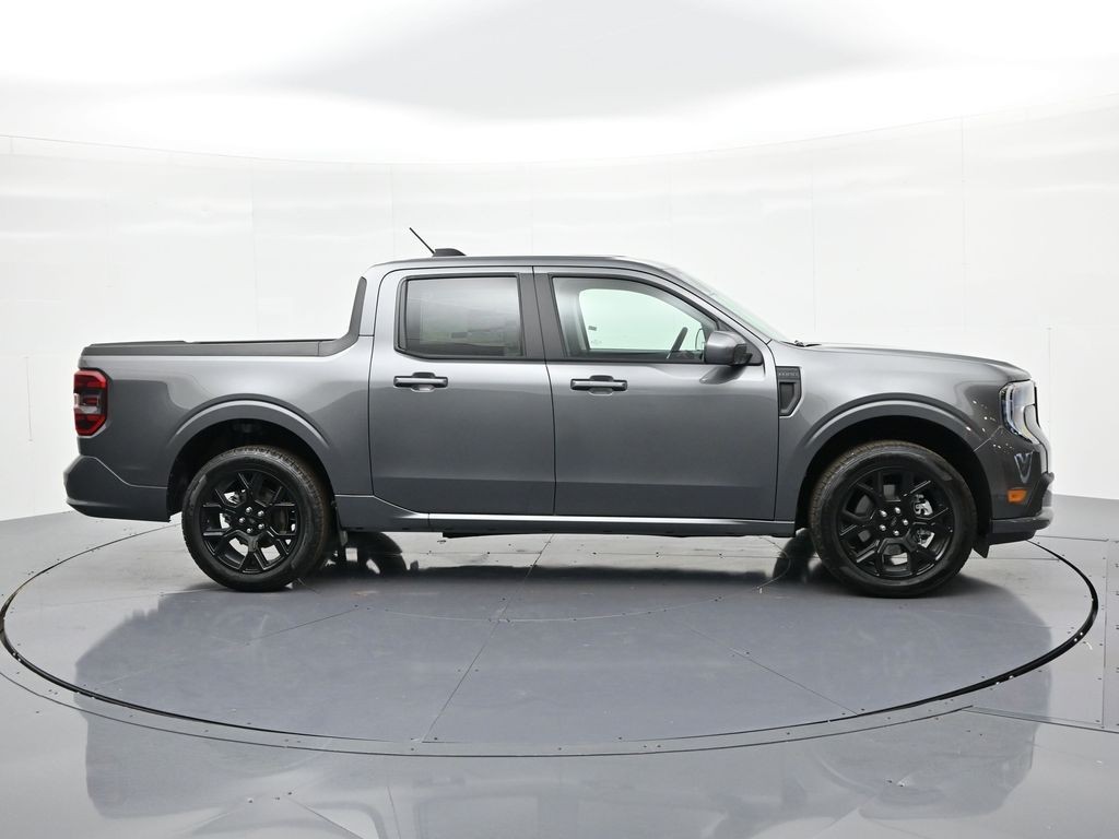 Ford Maverick Vehicle Full-screen Gallery Image 5