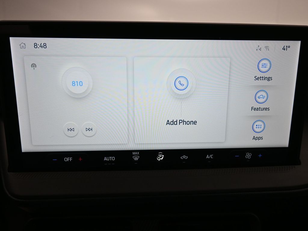 Ford Maverick Vehicle Full-screen Gallery Image 10