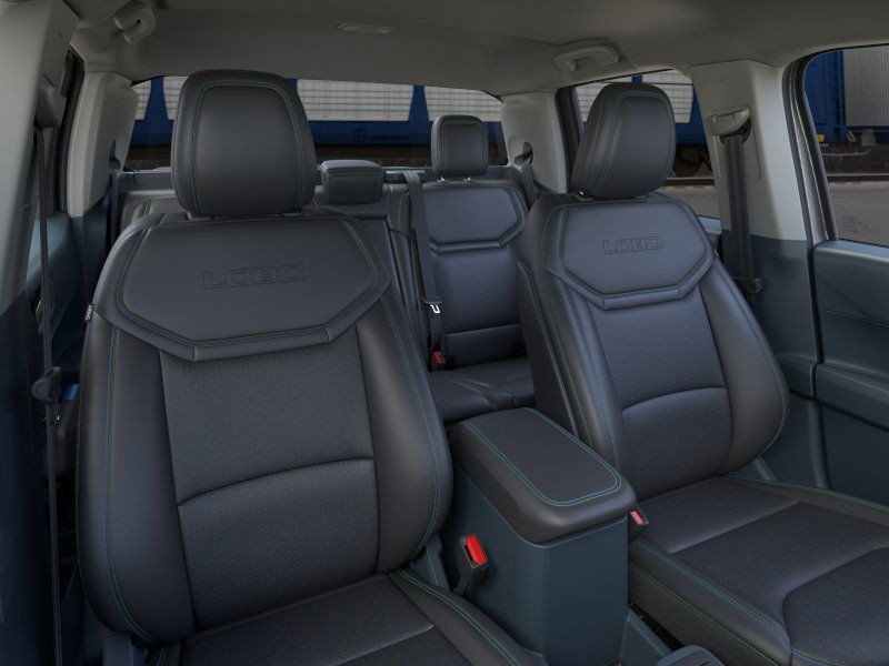 Ford Maverick Vehicle Full-screen Gallery Image 10