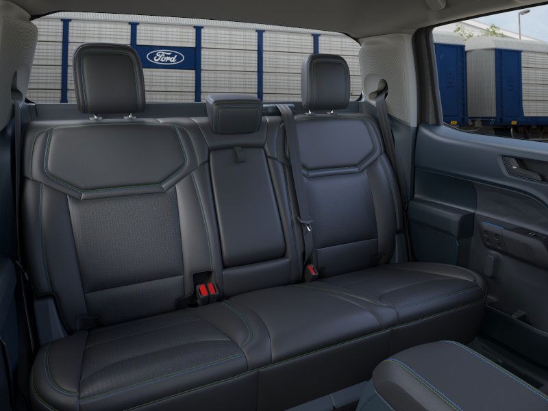 Ford Maverick Vehicle Full-screen Gallery Image 11