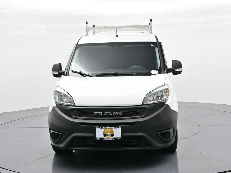 Ram ProMaster City Cargo Van Vehicle Full-screen Gallery Image 3