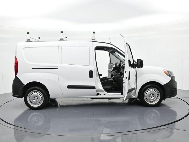 Ram ProMaster City Cargo Van Vehicle Full-screen Gallery Image 23