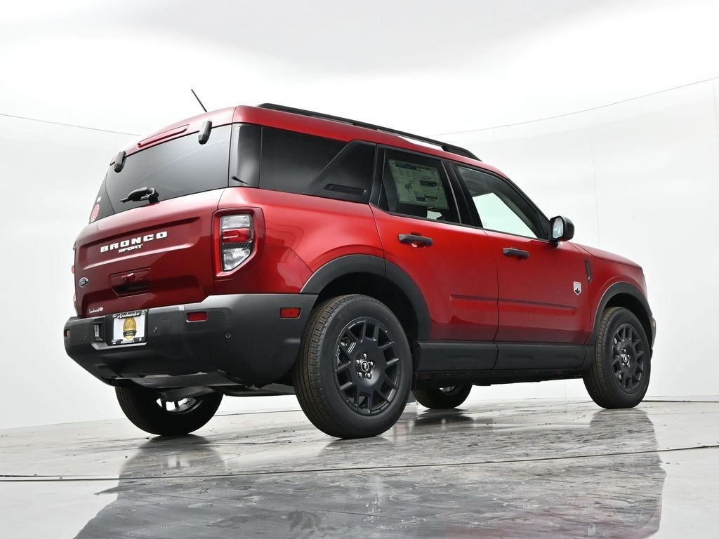 Ford Bronco Sport Vehicle Full-screen Gallery Image 23