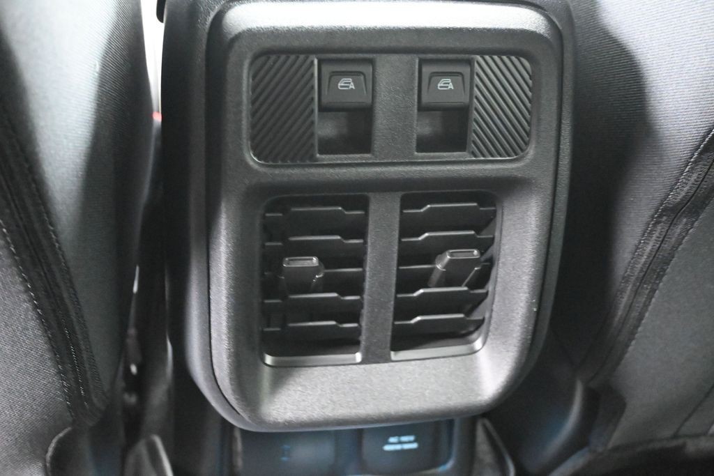 Ford Bronco Vehicle Full-screen Gallery Image 25