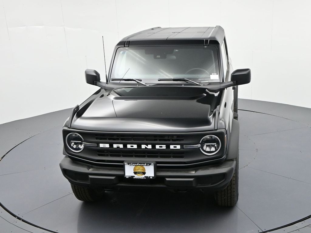 Ford Bronco Vehicle Full-screen Gallery Image 27
