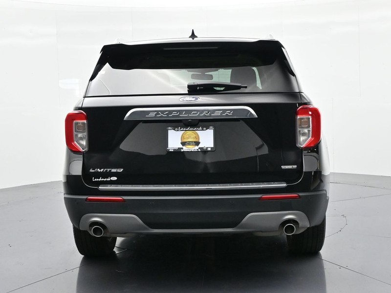Ford Explorer Vehicle Full-screen Gallery Image 7