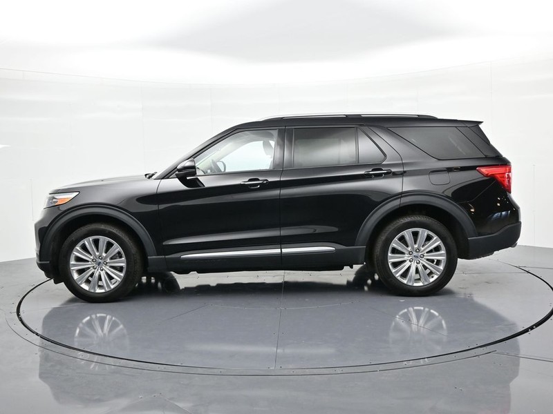 Ford Explorer Vehicle Full-screen Gallery Image 9