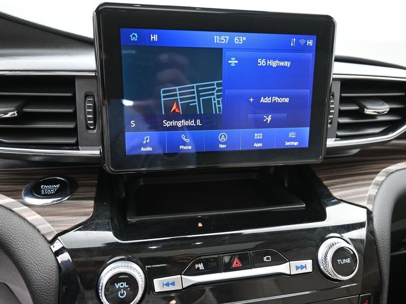 Ford Explorer Vehicle Full-screen Gallery Image 13