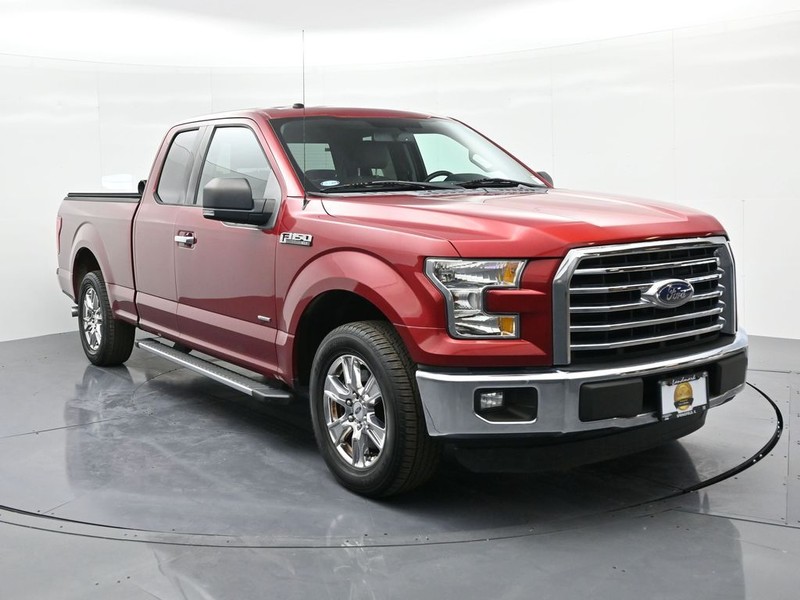 Ford F-150 Vehicle Full-screen Gallery Image 4