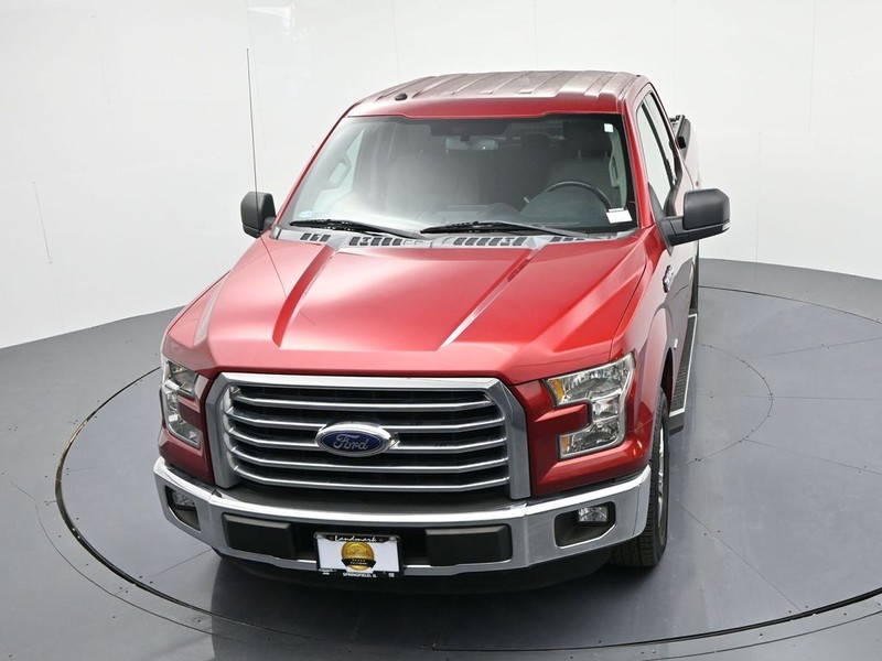 Ford F-150 Vehicle Full-screen Gallery Image 17