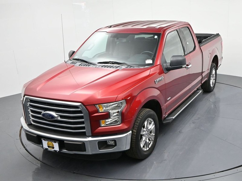 Ford F-150 Vehicle Full-screen Gallery Image 18