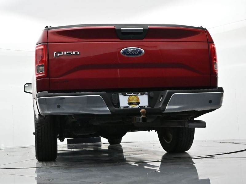 Ford F-150 Vehicle Full-screen Gallery Image 21