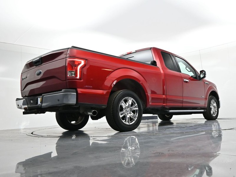Ford F-150 Vehicle Full-screen Gallery Image 22