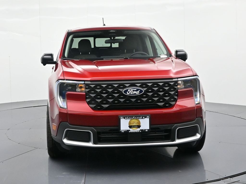 Ford Maverick Vehicle Full-screen Gallery Image 3