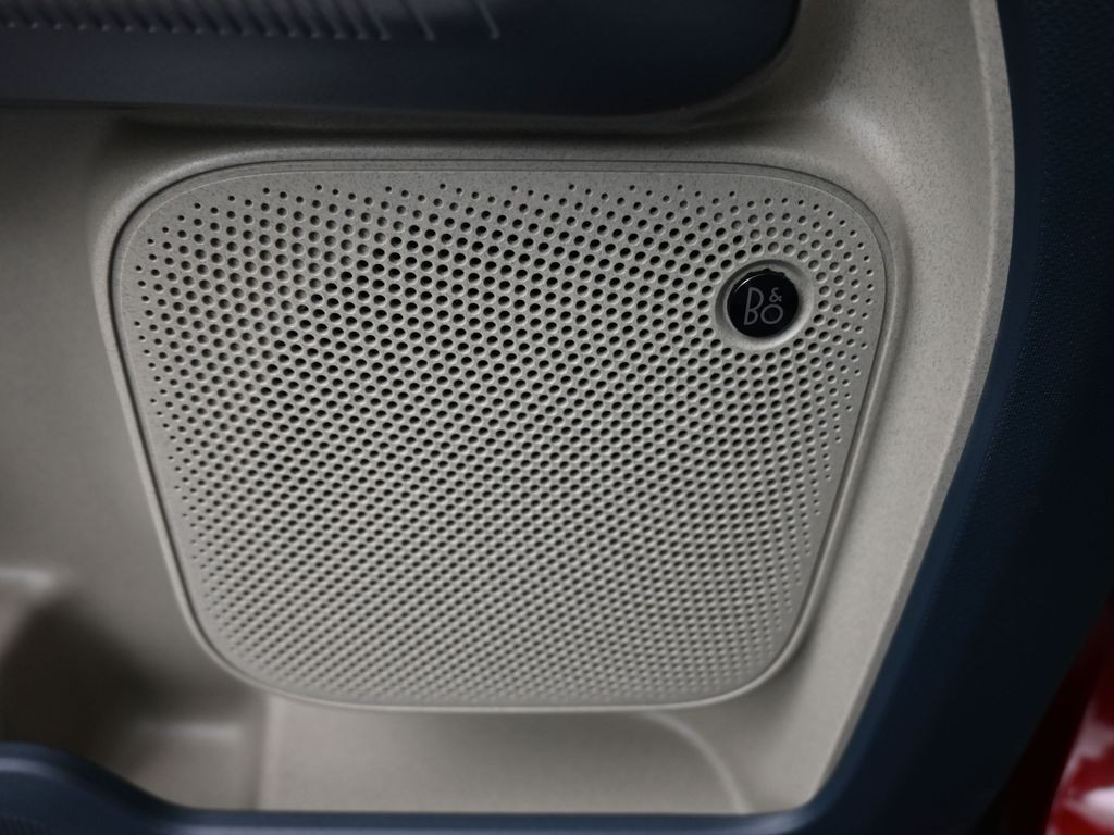 Ford Maverick Vehicle Full-screen Gallery Image 17