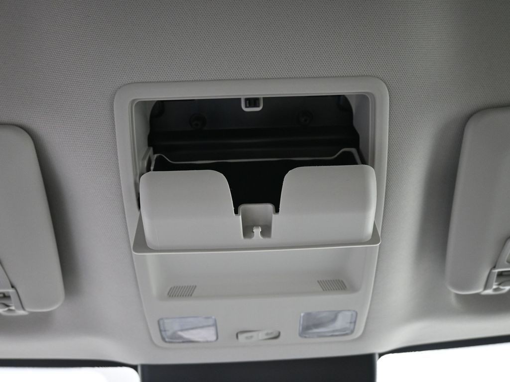 Ford Maverick Vehicle Full-screen Gallery Image 20