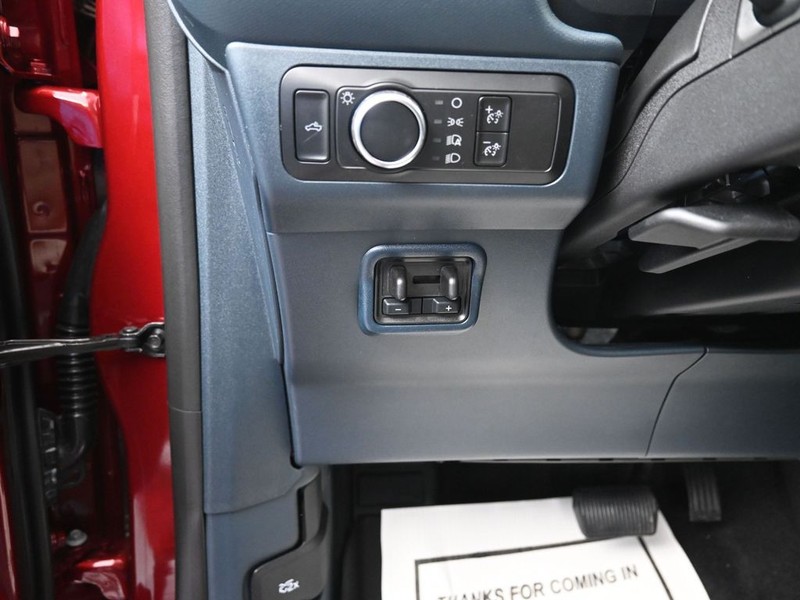 Ford Maverick Vehicle Full-screen Gallery Image 15