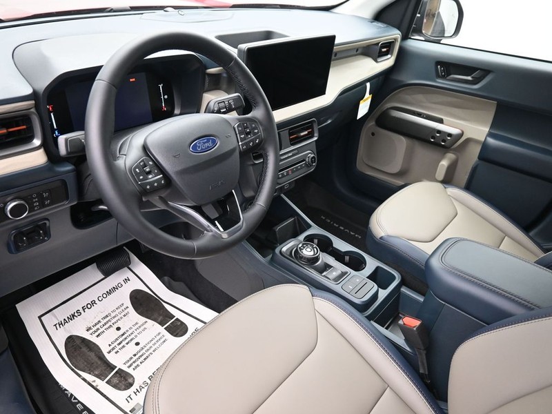 Ford Maverick Vehicle Full-screen Gallery Image 16