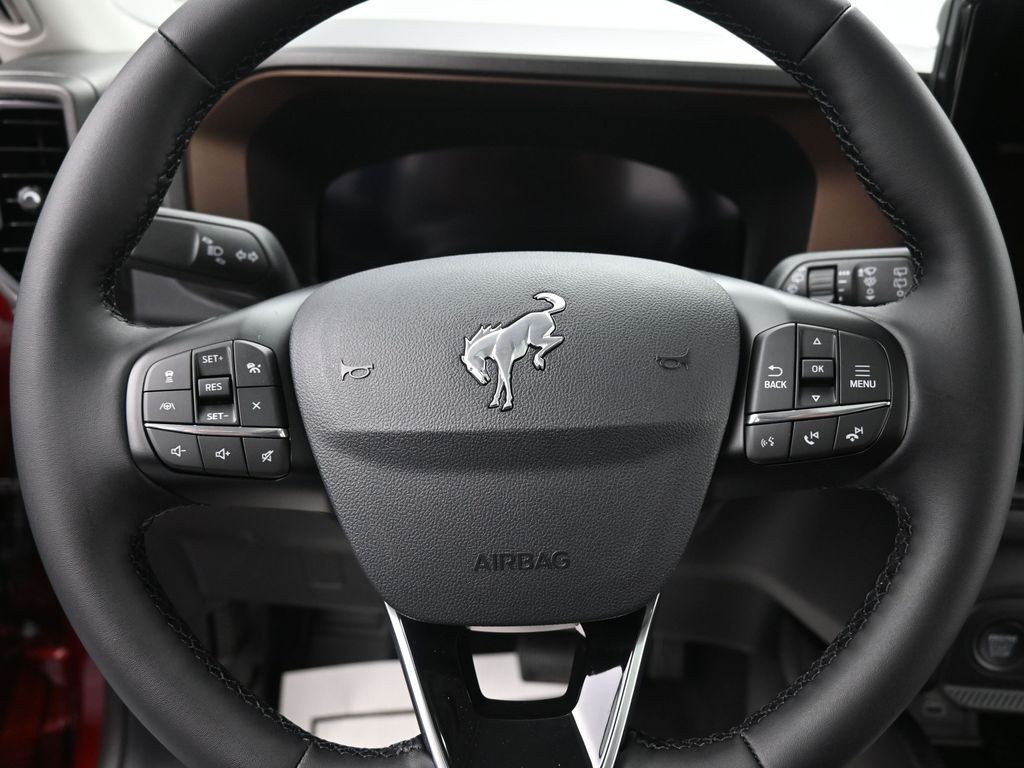 Ford Bronco Sport Vehicle Full-screen Gallery Image 10