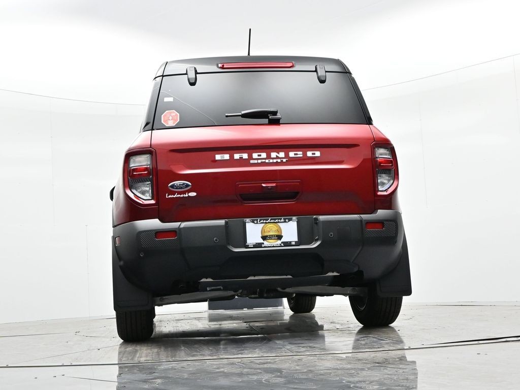 Ford Bronco Sport Vehicle Full-screen Gallery Image 23
