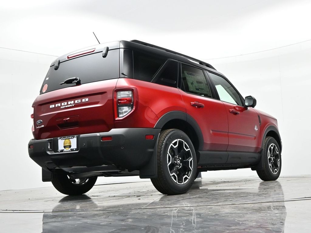 Ford Bronco Sport Vehicle Full-screen Gallery Image 24