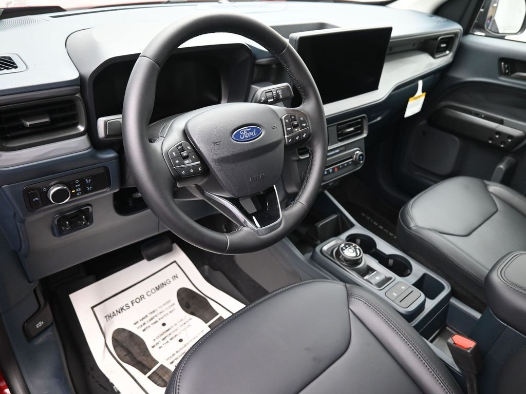 Ford Maverick Vehicle Full-screen Gallery Image 17