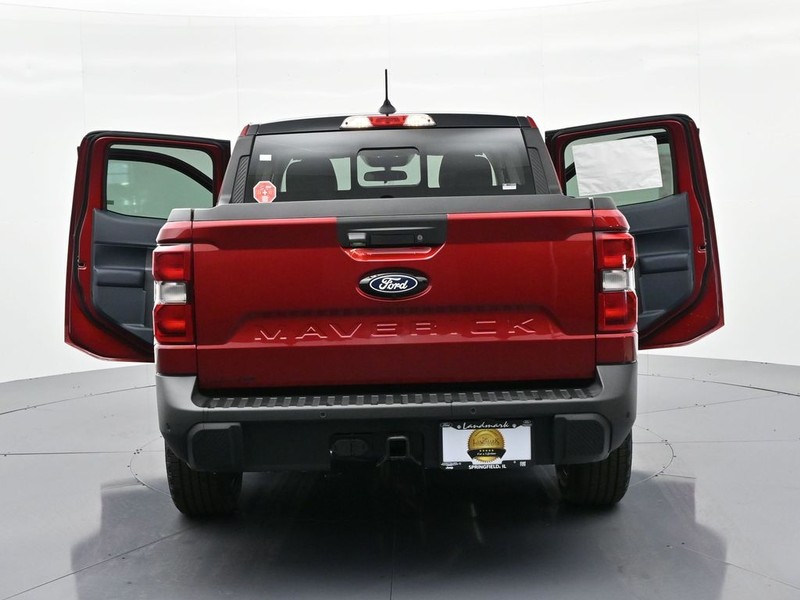 Ford Maverick Vehicle Full-screen Gallery Image 29