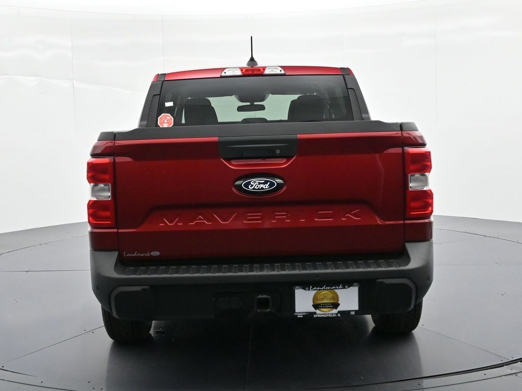 Ford Maverick Vehicle Full-screen Gallery Image 7