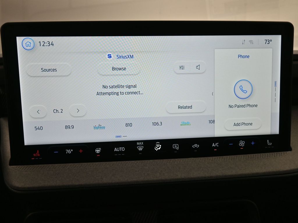 Ford Maverick Vehicle Full-screen Gallery Image 11