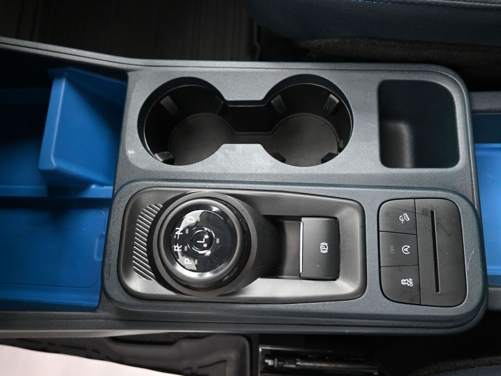 Ford Maverick Vehicle Full-screen Gallery Image 15