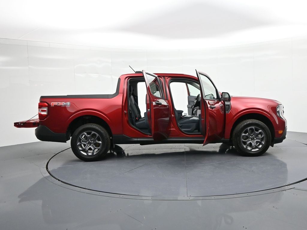 Ford Maverick Vehicle Full-screen Gallery Image 26