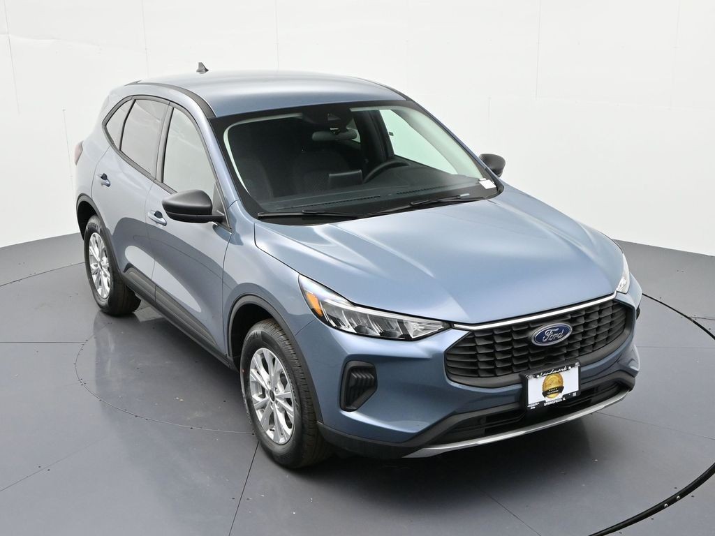 Ford Escape Vehicle Full-screen Gallery Image 19